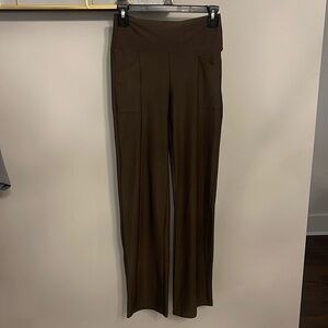 NWT Lily by Firmiana Women’s Pants Size M Straight Leg